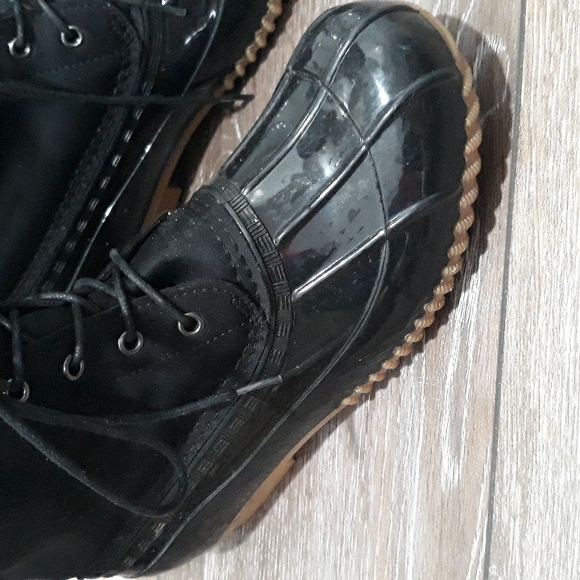 Just Fabulous black nylon and rubber lace up rain boots. Size 7.5 - Picture 2 of 9